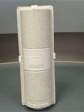 SK-II Vitamin C8 Serum - Cream Bottle